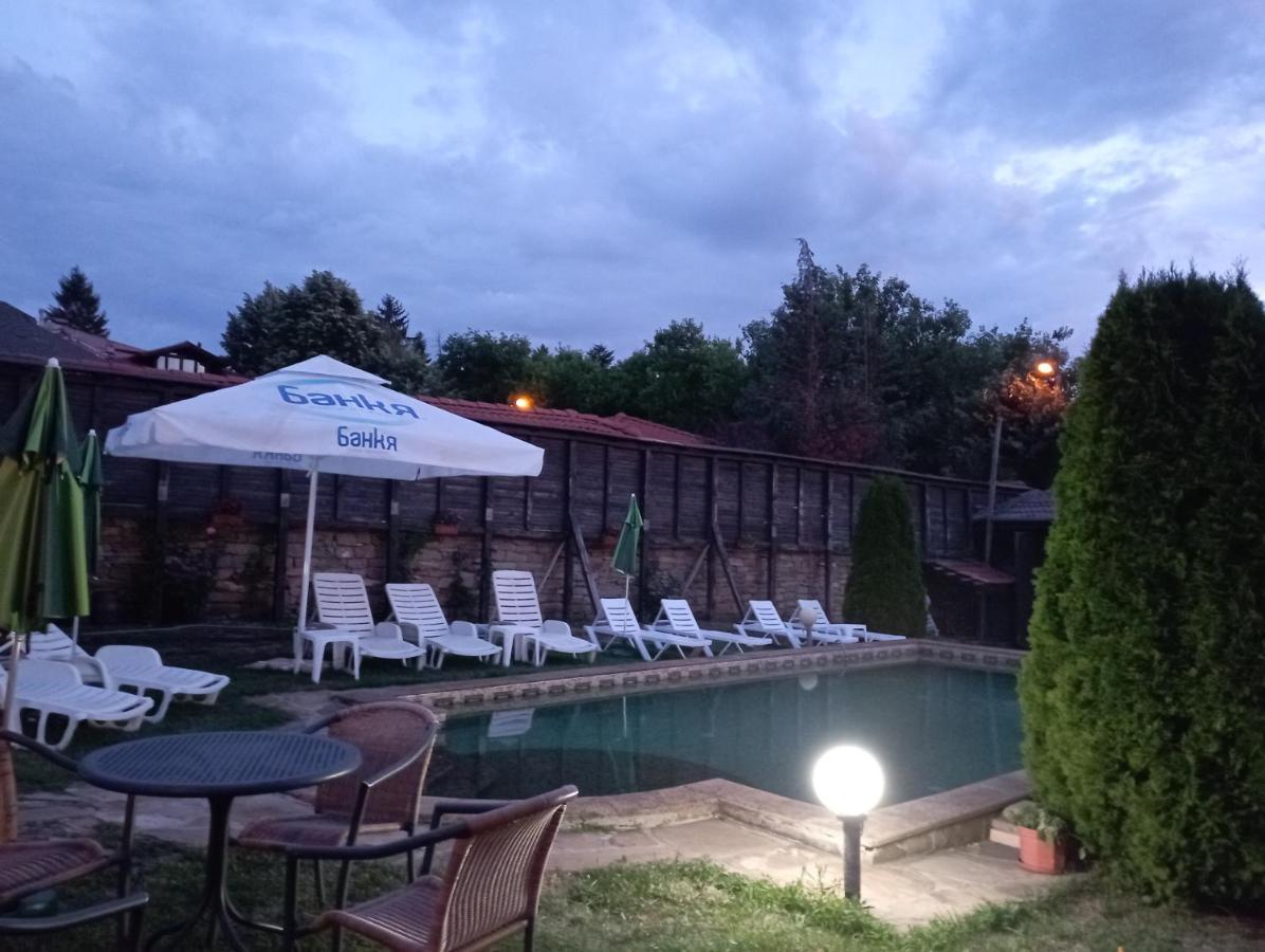 Toncho'S Guest House For 16 Guests Arbanasi Luaran gambar
